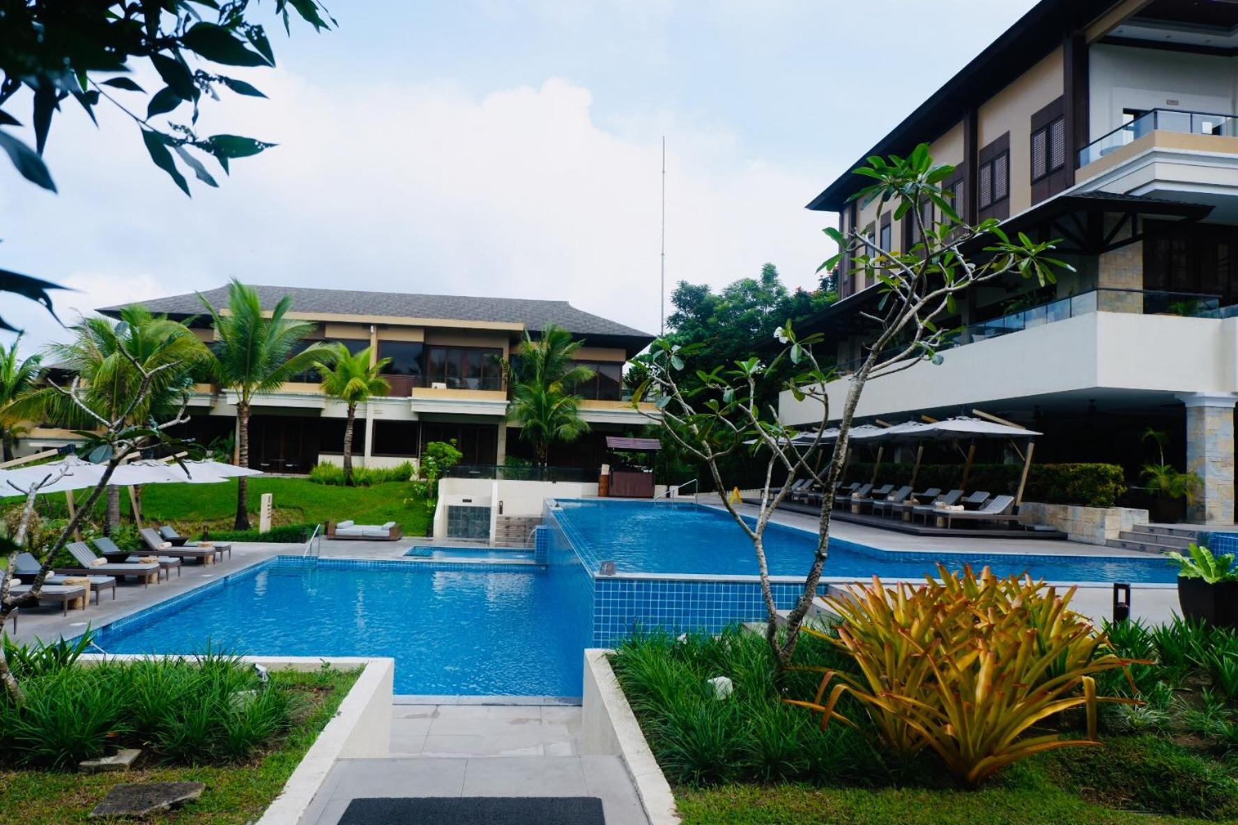 Anya Resort Tagaytay Tagaytay City Exterior photo